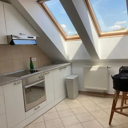 Vynimocny Apartman V Staromestskej Vile S Vyhladom Na Hrad Bratislava